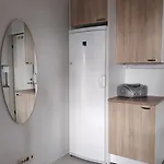 Hirsi Koulun Jumppasalin Yksioe * Kankaanpää